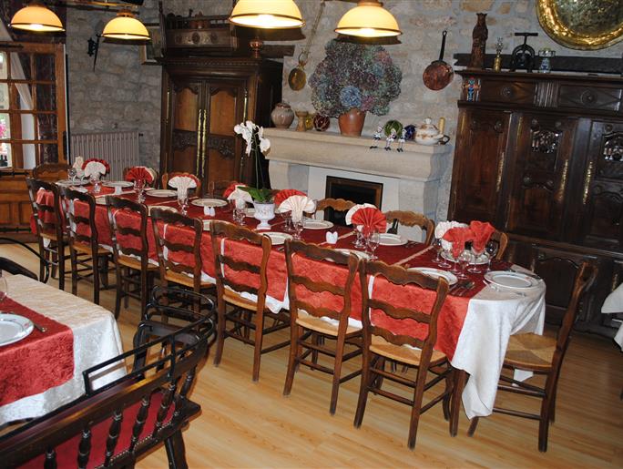 Réceptions - repas de groupes au restaurant Le prieuré à Locronan proche de Douanenez dans le Finistère
