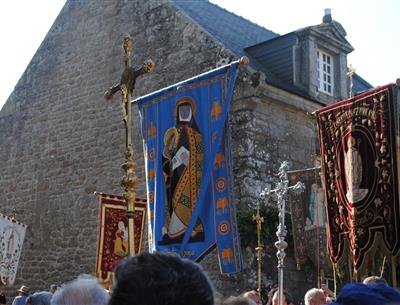 La Grande Troménie de Locronan - Hôtel 3 étoiles Restaurant Le Prieuré à Locranan proche de Douarnenez et Quimper dans le Finistère