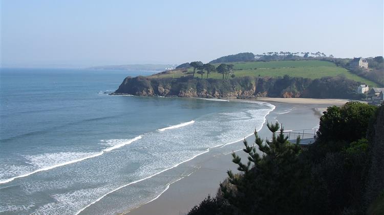 Plage du Ris à Douarnenez proche de l'Hôtel 3 étoiles restaurant Le Prieuré à Locronan dans le Finistère - Hotel Le Prieure